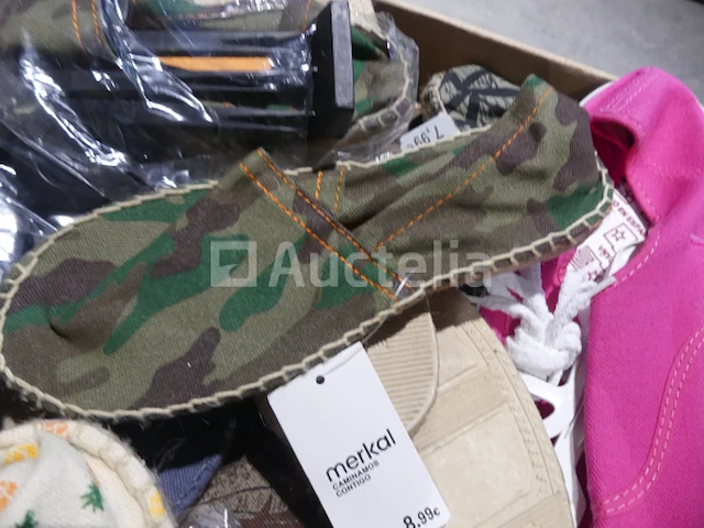 350 paren veelkleurige espadrilles - afbeelding 7 van  8