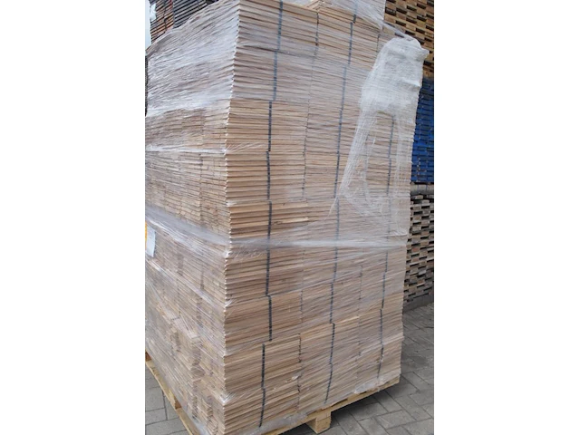35,26 m² massief eiken visgraatparket 21mm - afbeelding 2 van  10