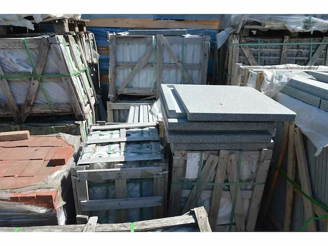 35,4lm zwembadboord porfier 60x60x5/3cm - afbeelding 6 van  8