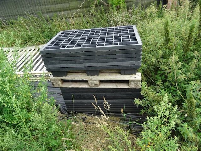 35x kunststof pallet - afbeelding 5 van  5