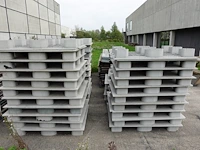 35x pvc pallet - afbeelding 1 van  2