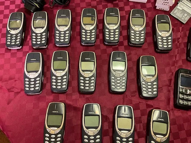 36 diverse vintage mobiele telefoons - afbeelding 2 van  6