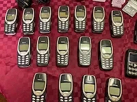 36 diverse vintage mobiele telefoons - afbeelding 2 van  6