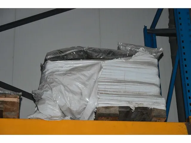 36 zakken splitzand 1/3 zwart, voegzand in zakken van 20kg - afbeelding 1 van  4