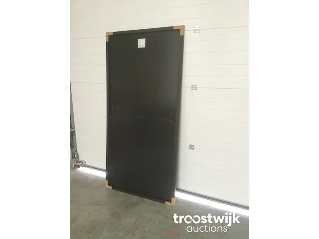 3.600watt ,monokristalijn,halfcell,perc , full black ( 450 watt panelen) - afbeelding 9 van  9