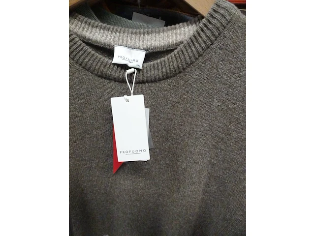 364 x nieuwe kledij - afbeelding 3 van  27