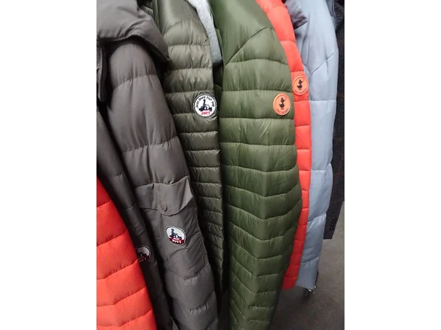 364 x nieuwe kledij - afbeelding 25 van  27