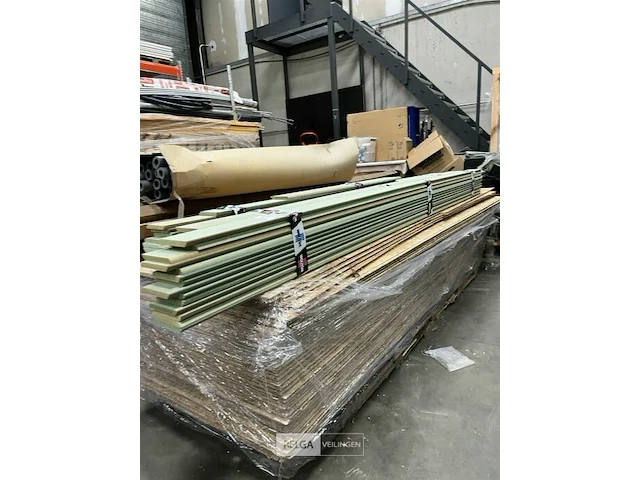 ±36x mdf groene deurlijsten - afbeelding 1 van  3