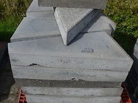 37 betonnen hoek borduren (zonder pvc pallet) - afbeelding 3 van  4