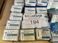 37 doosjes schroeven - afbeelding 2 van  8