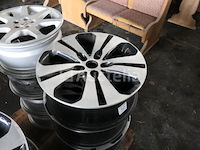 37 sets van verschillende aluminium en stalen velgen - afbeelding 2 van  10