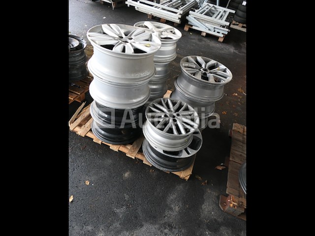 37 sets van verschillende aluminium en stalen velgen - afbeelding 3 van  10