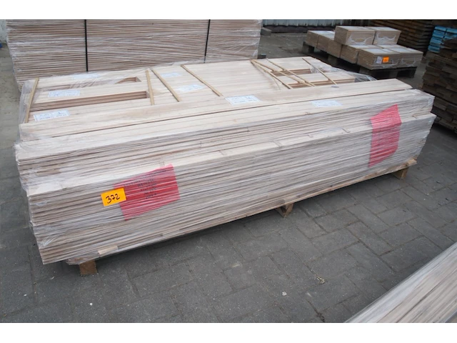 37,77 m² massief beuken parket 15mm - afbeelding 1 van  6