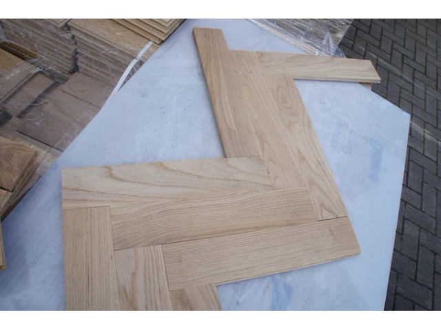 37,80 m² massief eiken visgraatparket 16mm - afbeelding 5 van  13