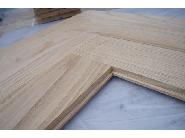 37,80 m² massief eiken visgraatparket 16mm - afbeelding 10 van  13