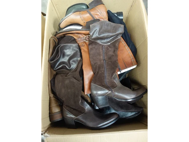 37x diverse schoenen - afbeelding 2 van  3