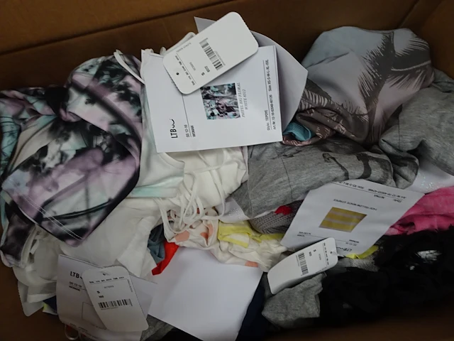 37x tshirt - afbeelding 3 van  3