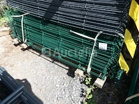 38 harde schuttingpanelen met palen - afbeelding 1 van  9