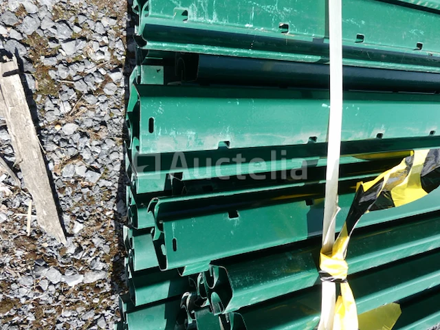 38 harde schuttingpanelen met palen - afbeelding 8 van  9