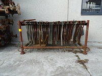 38x bekistingsklem + metalen houder - afbeelding 1 van  3