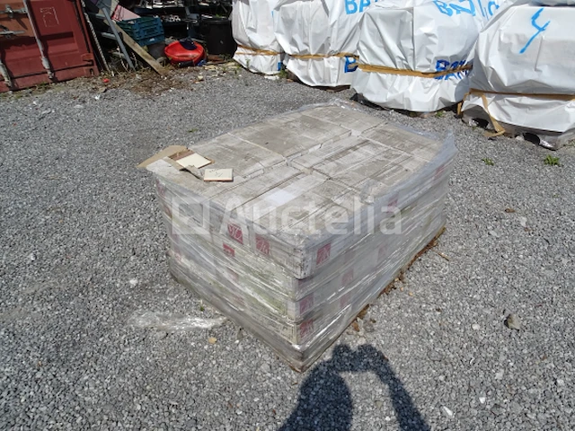 39 m² tegelvloer - afbeelding 1 van  5