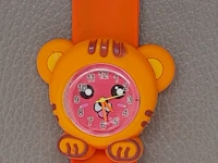 3d uurwerk met leeuw oranje - afbeelding 1 van  7