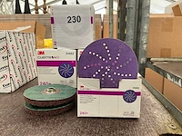3m hookit. 240+,schuurpapier kleefdisc,50 stuks. (2x) - afbeelding 1 van  1