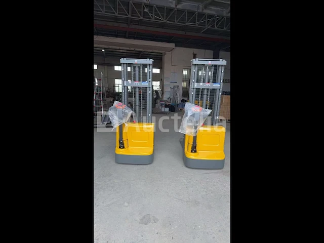 3m stapelaar hoog 1500kg - afbeelding 1 van  6
