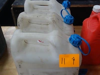 3x 12l jerrycan - afbeelding 1 van  2