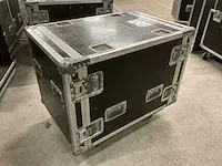 3x 19” rack in verrijdbare flightcase, tot afm plm 88 x 59 x 74cm - afbeelding 1 van  8