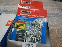 3x abus hangslot met ketting - afbeelding 1 van  1