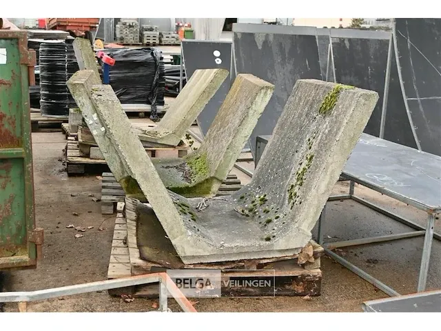 3x betonnen goot 155x105x80 - afbeelding 2 van  3