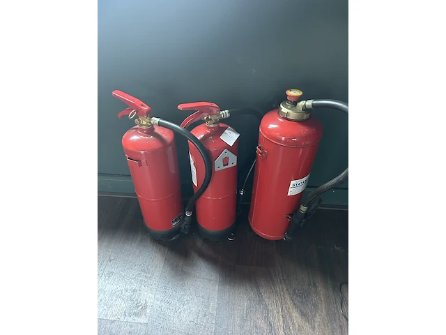 3x brandblusser - afbeelding 1 van  4
