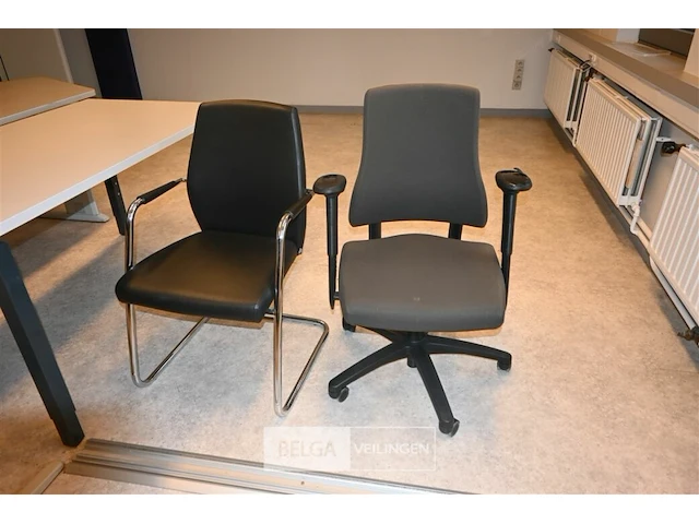3x bureau met tafeltje en 2 stoelen - afbeelding 3 van  6