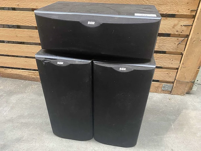 3x b&w speaker. 2x dm602 s2 en 1x cc6 s2. - afbeelding 1 van  5