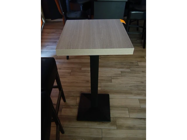 3x diverse houten tafels - afbeelding 2 van  4