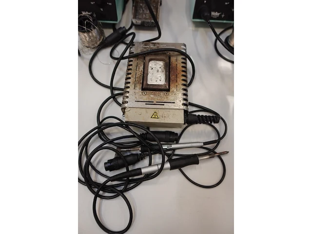 3x diverse soldeerapparaten weller - afbeelding 4 van  8