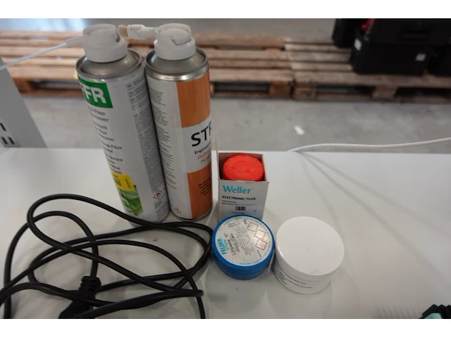 3x diverse soldeerapparaten weller - afbeelding 8 van  8