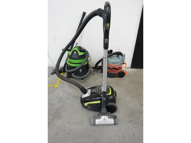 3x diverse stofzuigers - afbeelding 2 van  7