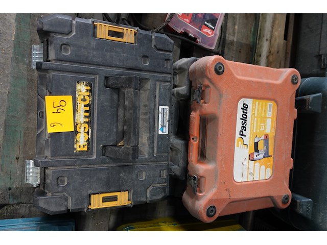 3x diverse tackers/nietjespistool - afbeelding 1 van  4