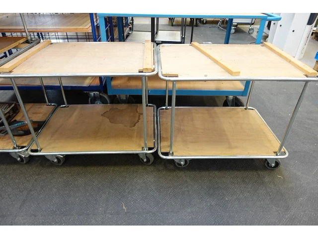 3x diverse verrijdbare karren - afbeelding 1 van  4