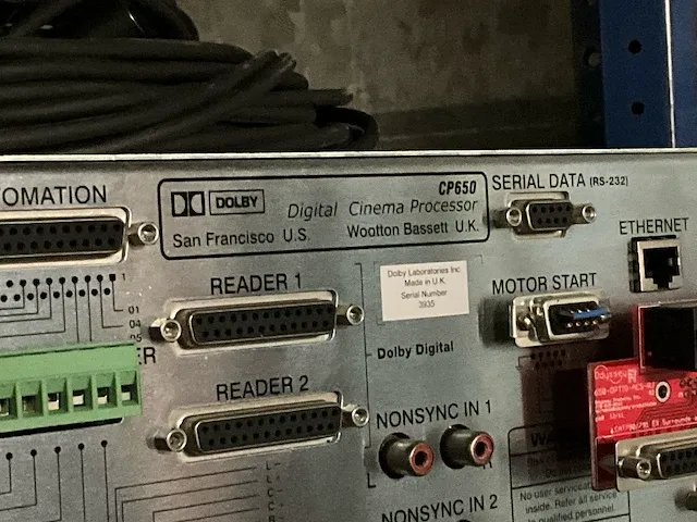 3x dolby cp650 cinema processor - afbeelding 4 van  4