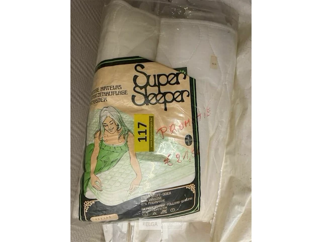 3x hoofdkussens + 2 matrasonderleggers - afbeelding 1 van  4