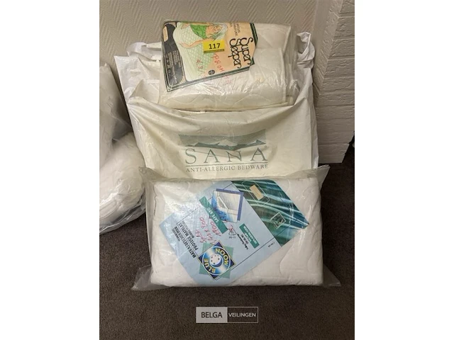 3x hoofdkussens + 2 matrasonderleggers - afbeelding 2 van  4