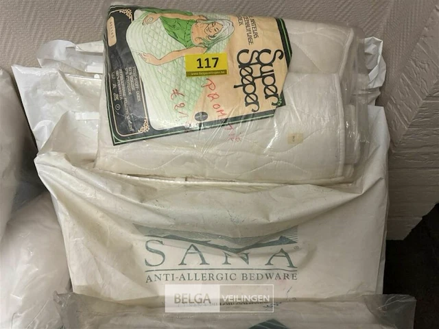 3x hoofdkussens + 2 matrasonderleggers - afbeelding 4 van  4