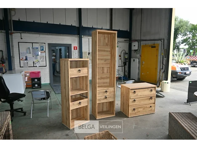 3x houten kast - afbeelding 1 van  6