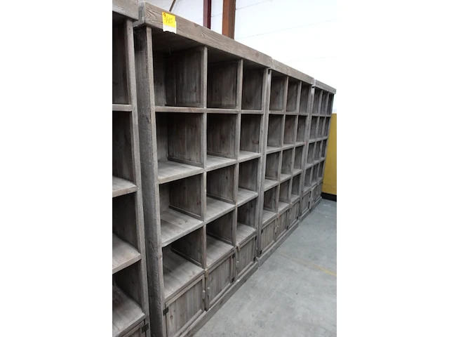 3x houten wandmeubel - afbeelding 1 van  4