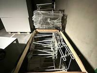 3x ijzeren computerhouders - afbeelding 2 van  4