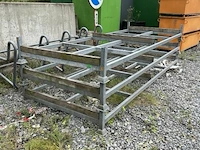 3x ijzeren frames