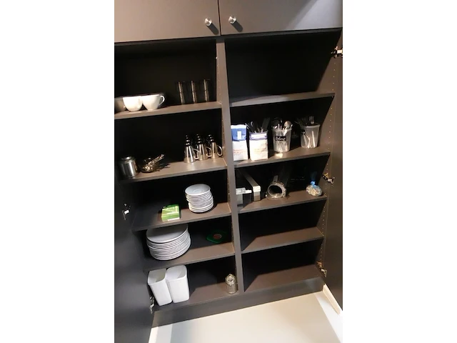 3x inhoud berging - afbeelding 9 van  22